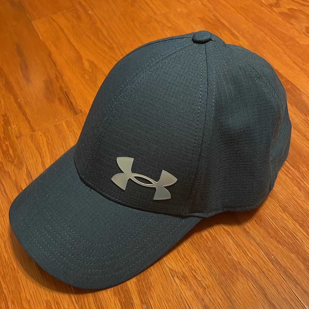 EC Under Armour Men’s Fitted Cap Size M/L
